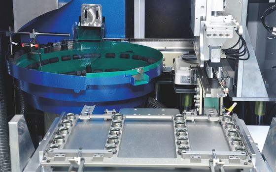 Máy sản xuất chip bán dẫn hoàn toàn tự động 220V / 50Hz